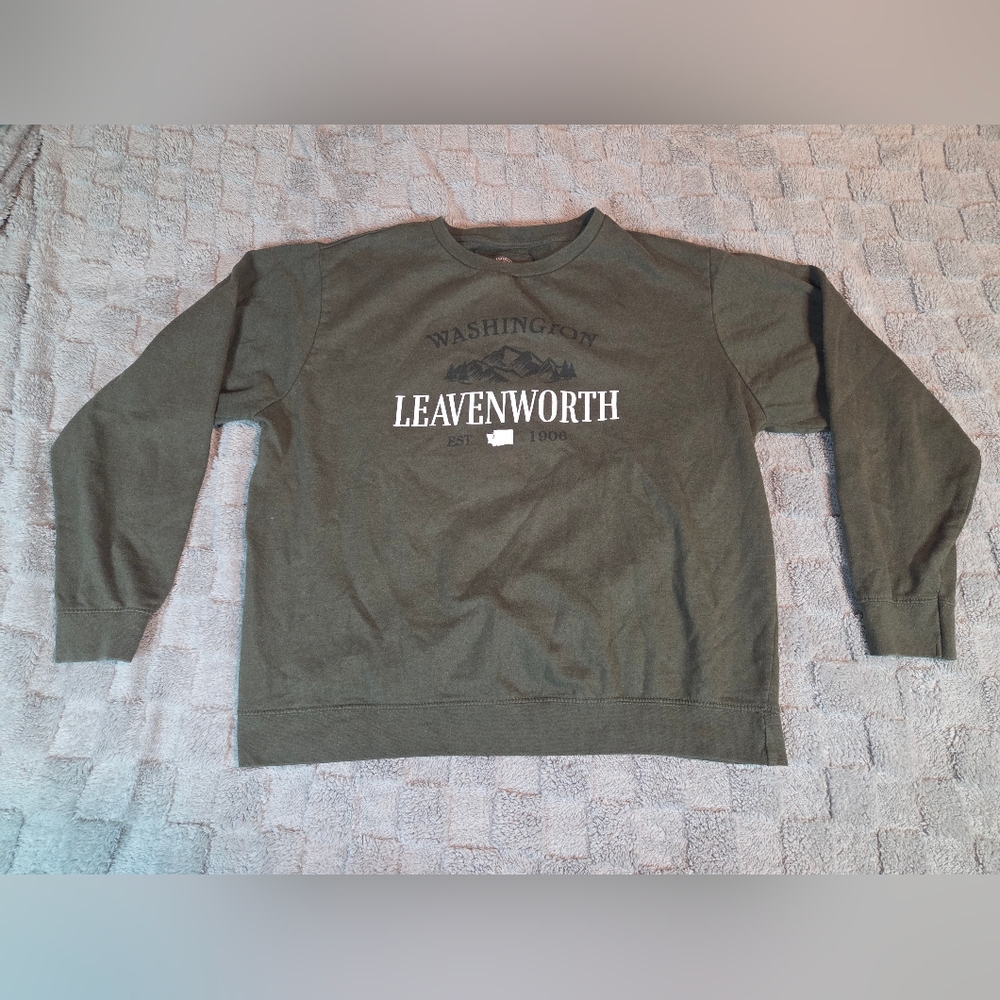 Leavenworth Washington Forrest Green Crewneck Sweater Size Unisex 2X